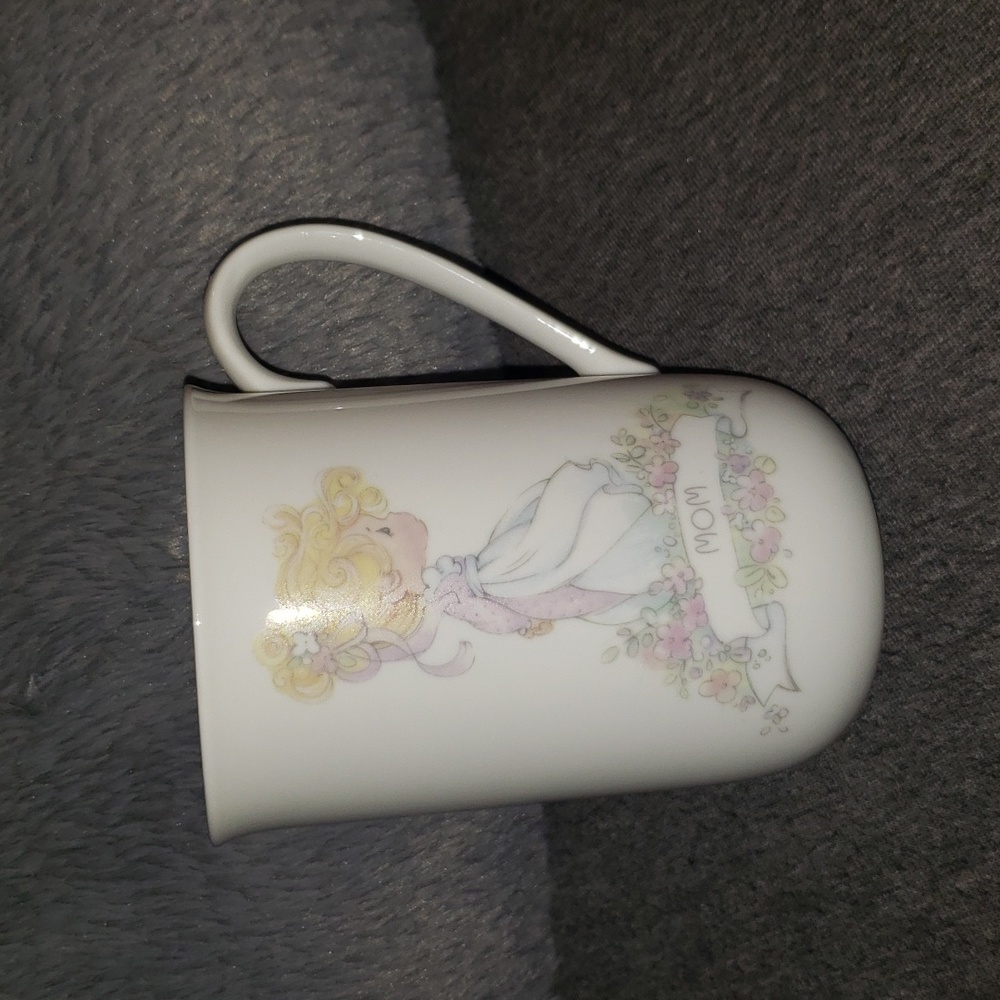 Precious Moments Mom Mug - Picture 11 of 11
